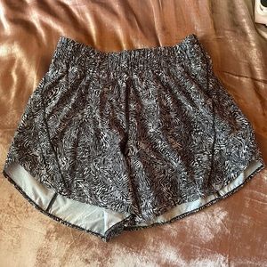 Lululemon Track that High-Rise Short 5”